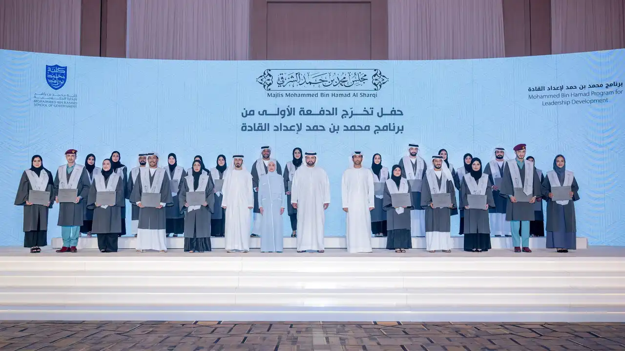 ولي عهد الفجيرة يشهد تخريج دفعة القادة الأولى مع محمد بن حمد